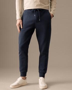 men joggers with zip pockets