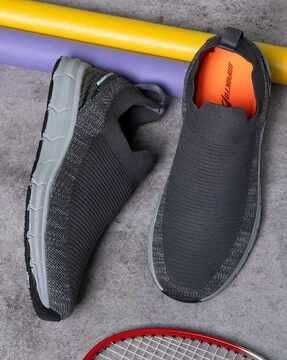 men knitted slip-on shoes with pull-up tabs