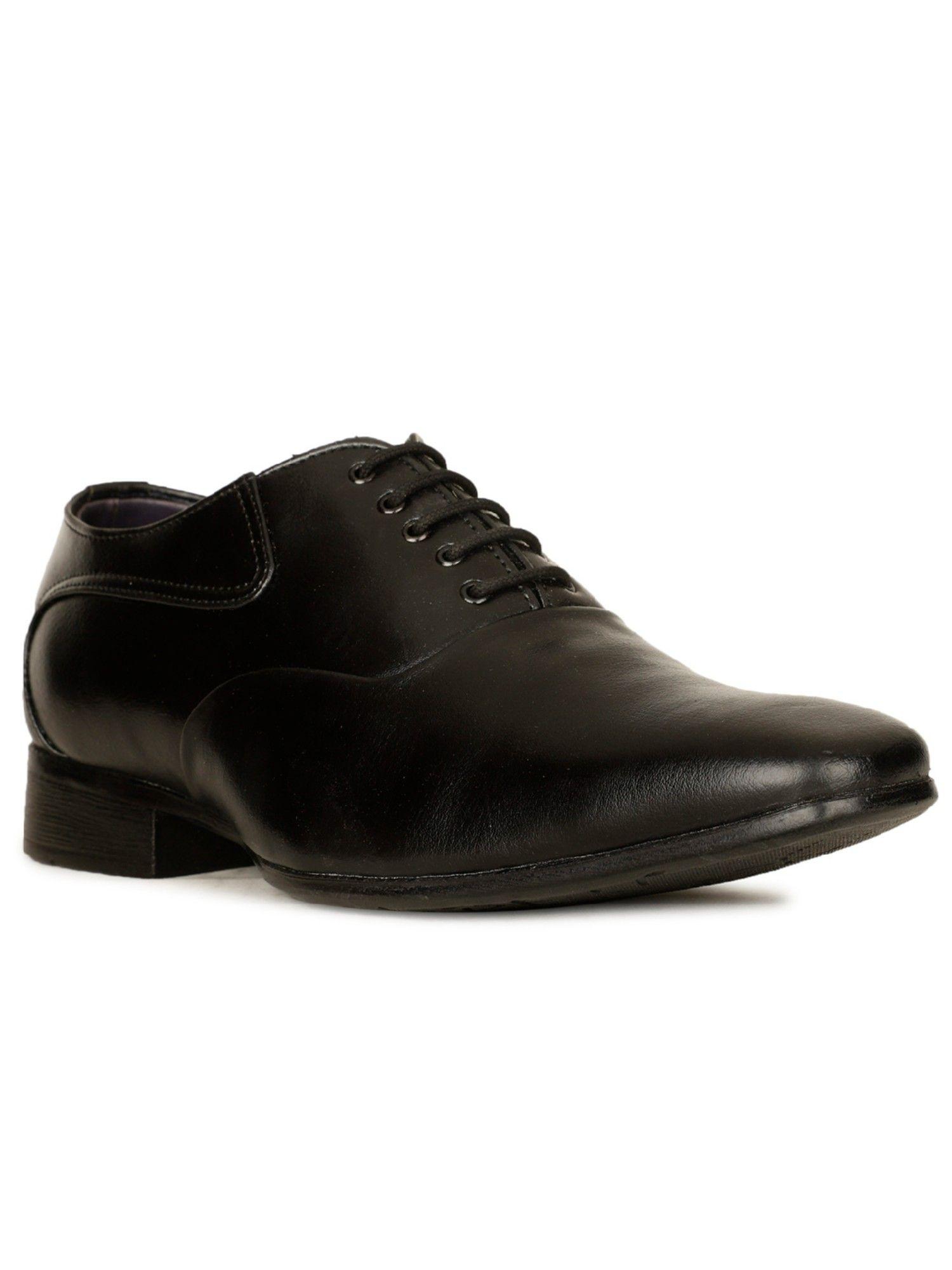 men lace-up formal shoes
