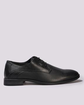 men lace-up oxford shoes