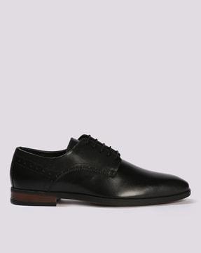 men lace-up oxford shoes