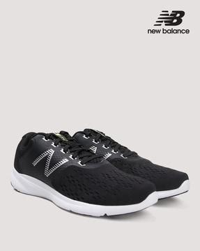 men lace-up running shoes