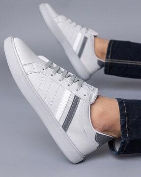 men lace-up sneakers