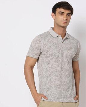 men leaf print regular fit polo t-shirt