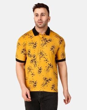 men leaf print regular fit polo t-shirt