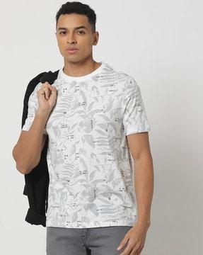 men leaf print slim fit crew-neck t-shirt