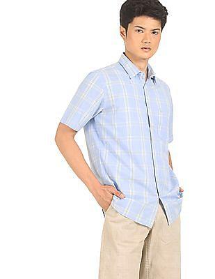 men light blue short sleeve check casual shirt