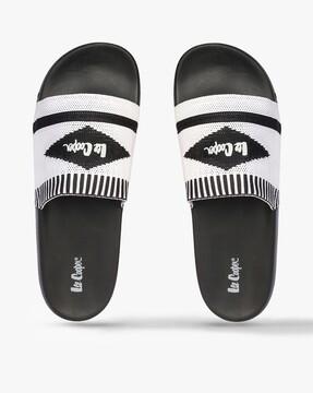 men logo print sliders