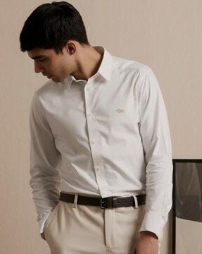 men logo print slim fit shirt with spread collar