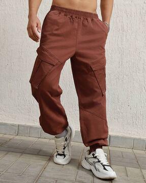 men loose fit cargo pants with insert pockets