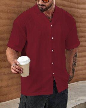 men loose fit shirt with short sleeves