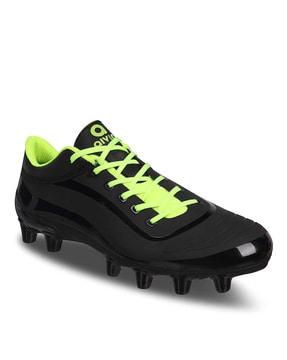 men low-top football shoes