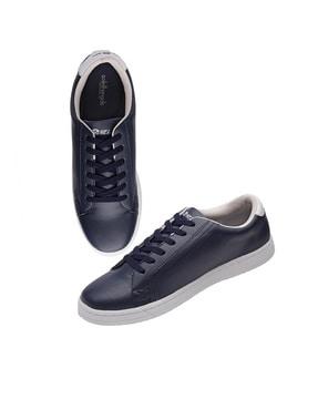 men low-top lace-up casual shoes