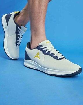 men low-top lace-up running shoes