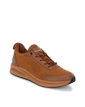 men low-top lace-up running shoes