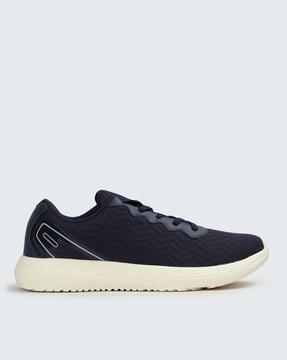 men low-top lace-up shoes