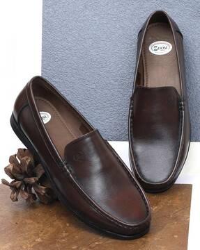 men low-top slip-on loafers