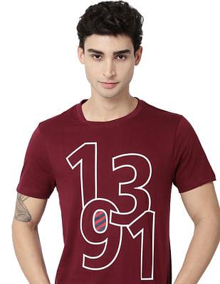 men maroon crew neck typographic print cotton t-shirt
