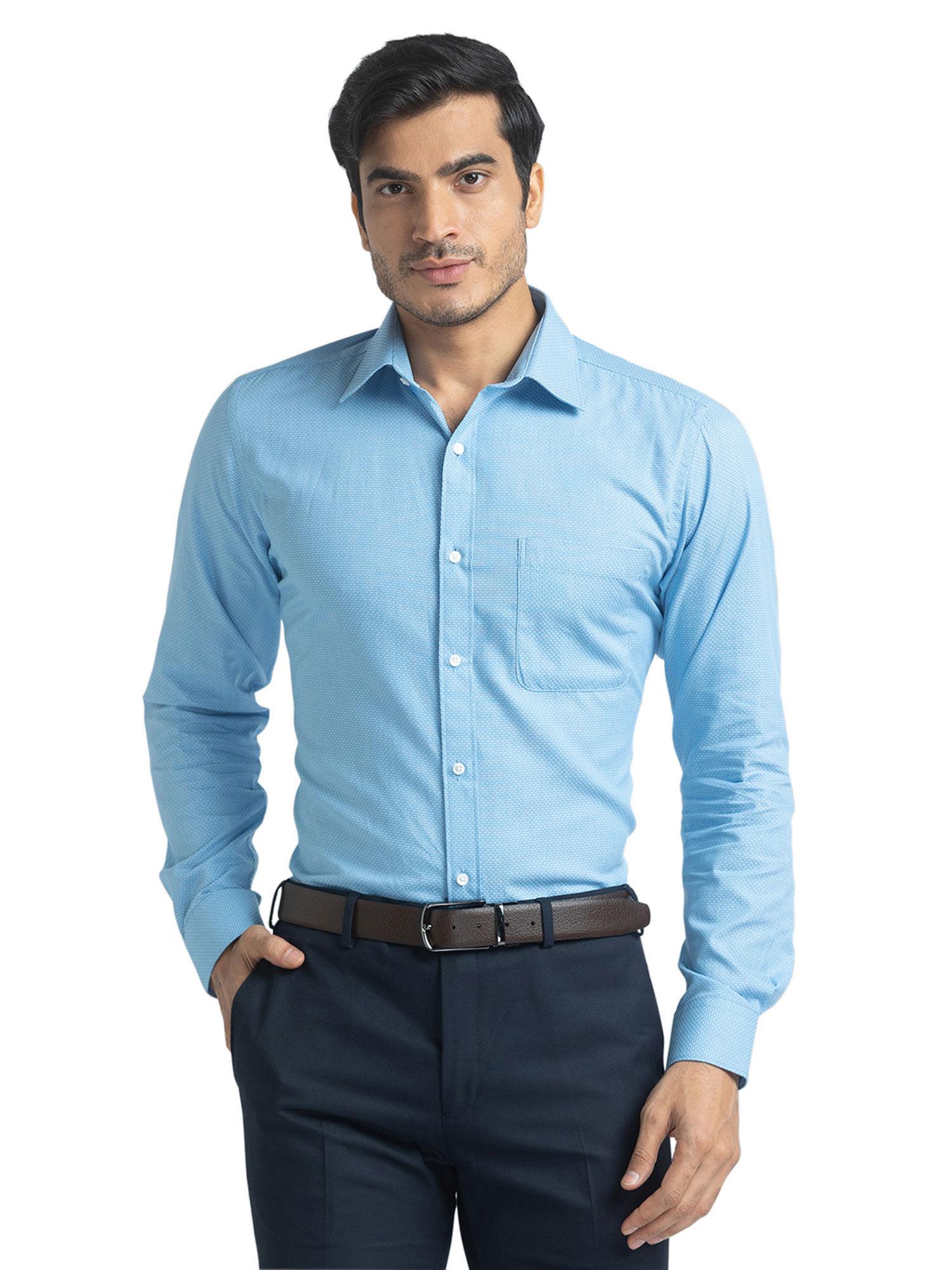 men medium blue shirt