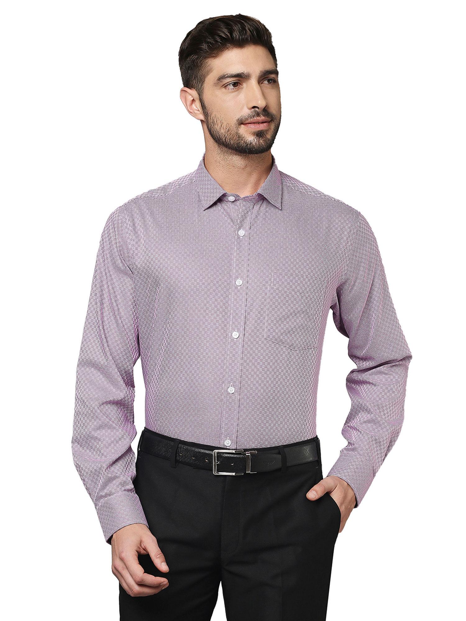 men medium purple shirt