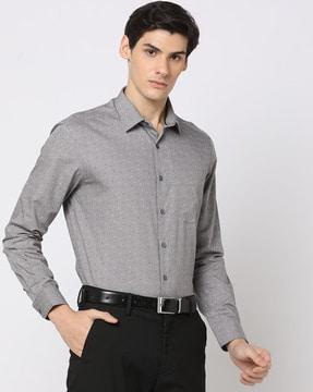 men micro print regular fit shirt with patch pocket
