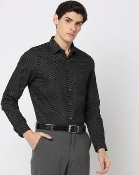 men micro print regular fit shirt with patch pocket