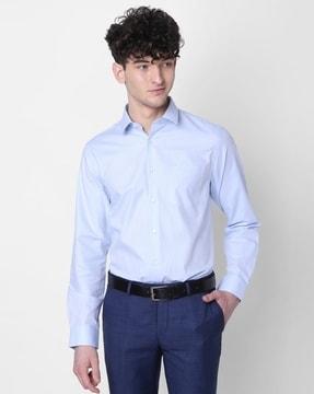 men micro print regular fit shirt with patch pocket