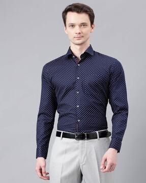 men micro print regular fit shirt with patch pocket