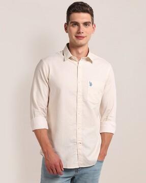 men micro print regular fit shirt with patch pocket