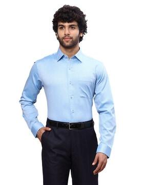 men micro print slim fit shirt with patch pocket