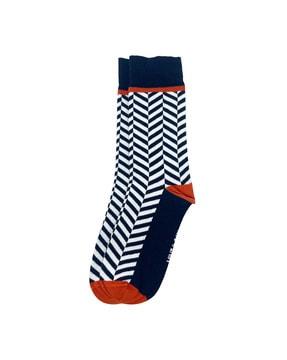 men mid-calf length socks