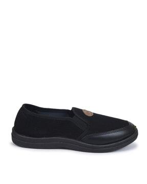 men mid-top slip-on casual shoe