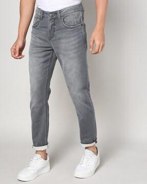 men mid-wash cropped fit jeans