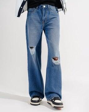 men mid-wash distressed wide jeans