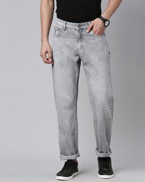 men mid-wash relaxed fit jeans