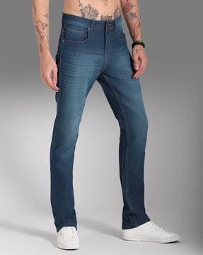 men mid-wash relaxed jeans