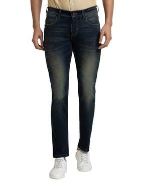 men mid-wash tapered fit jeans