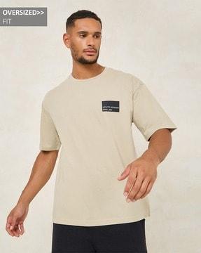 men minimal chest sticker print oversized t-shirt