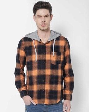 men munch sr checked regular fit hooded shirt