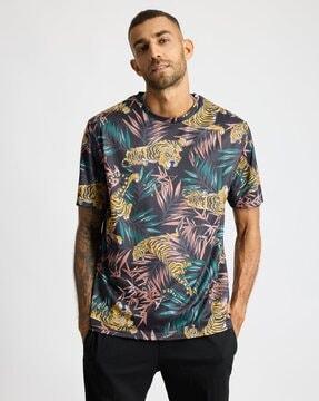 men mystic floral print regular fit crew-neck t-shirt