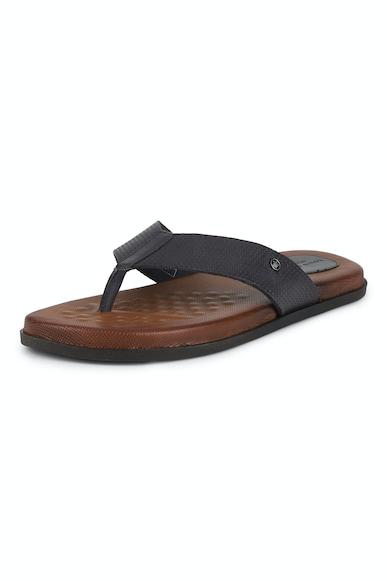 men navy solid flip flops