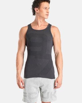 men numeric print round-neck vest