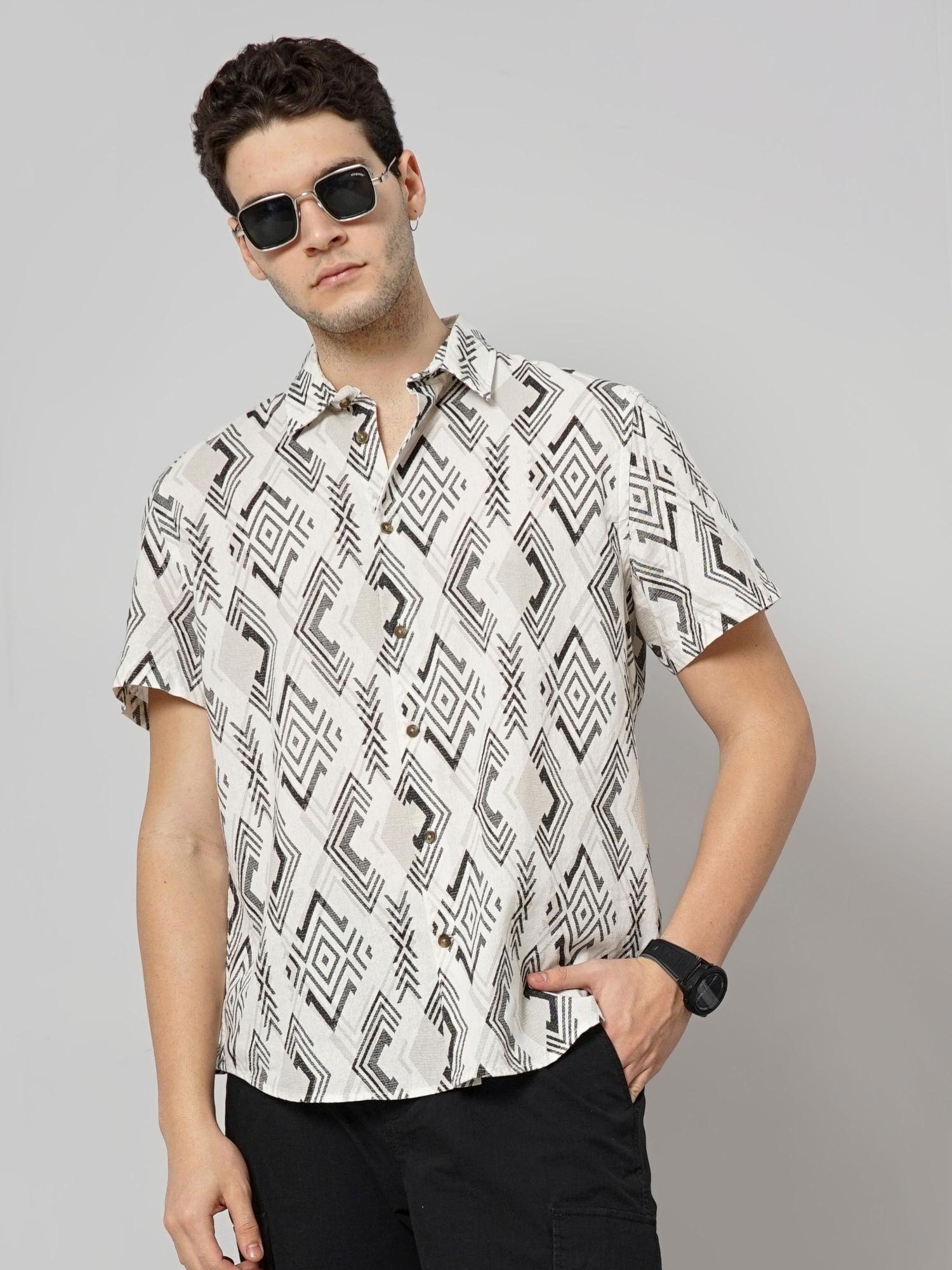 men off white printed regular fit cotton casual shirt