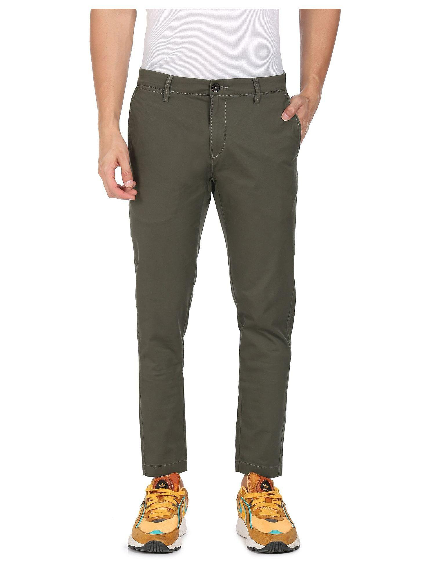 men olive austin tapered fit solid trousers