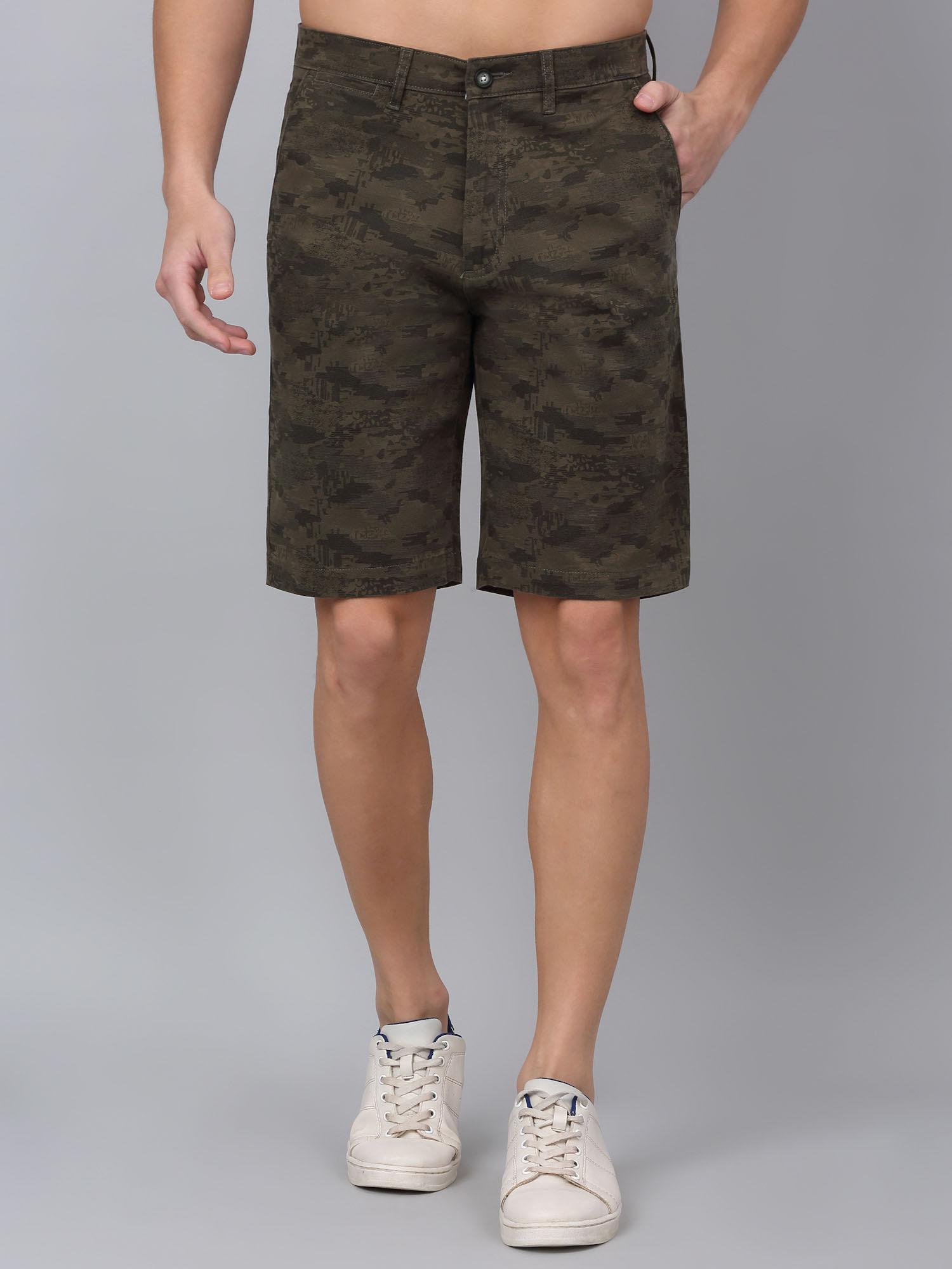 men olive green solid cotton shorts