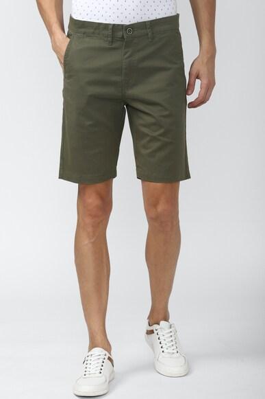 men olive solid regular fit casual shorts