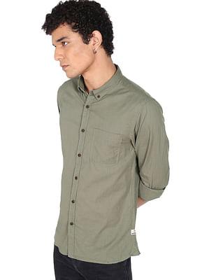 men olive spread collar solid cotton casual shirt