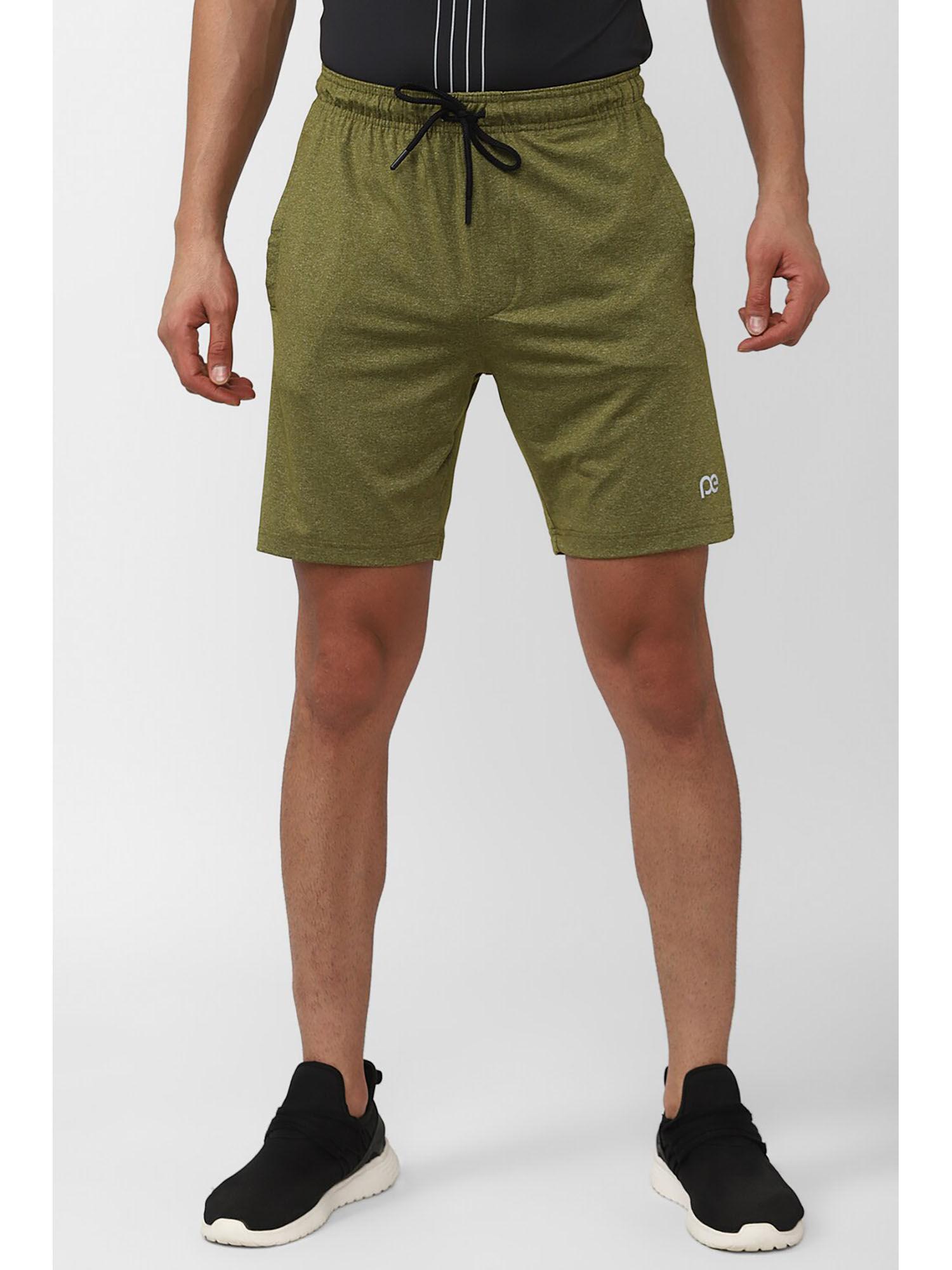men olive textured athletic fit casual shorts