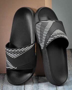 men open-toe slip-on flip-flops