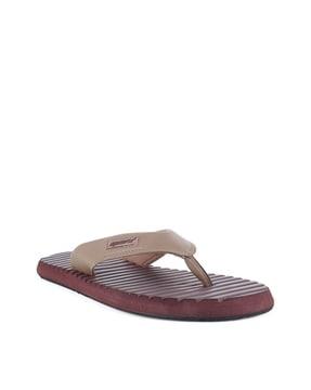 men open-toe t-strap flip-flops